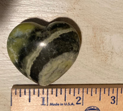 Heart. Medium. Serpentine. Green