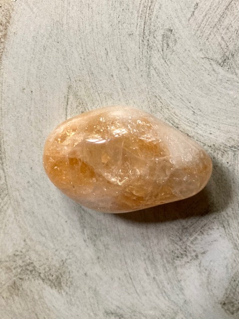 ManifeStones. Citrine. Palmstone