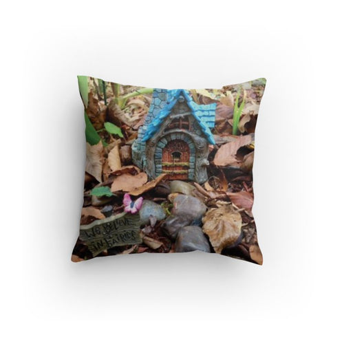Pillow. Large 14 x 14